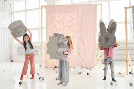 MISIOO Hocker, 67x30 cm, Kaninchen, marmorweiß