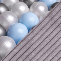 Grauer Cord, Bälle: perlfarben, hellblau, silberfarben